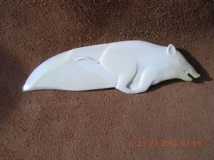 A une autre fois - sculpture sur os animalière / Bone Carving