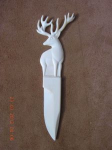 sculpture de cerf / Bone Carving