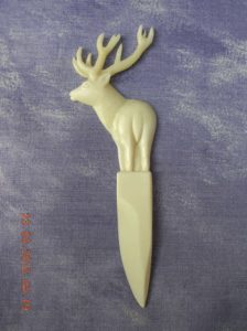 sculpture de cerf / Bone Carving
