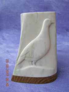 Sculpture de perdrix / sculpture sur os animalière / Bone Carving