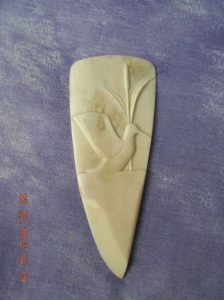 Le bain - sculptures en os / Bone Carving