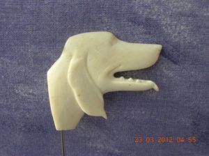 Beau profile d'Anglo-français / sculpture animalière sur os / Bone Carving
